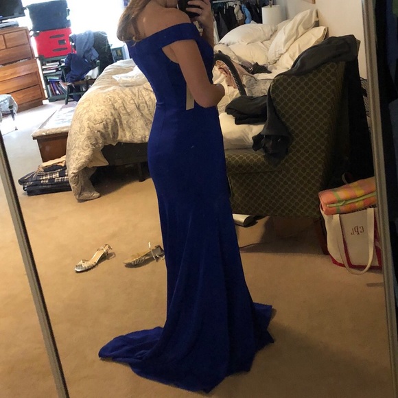 Prom dress!! - Picture 2 of 4